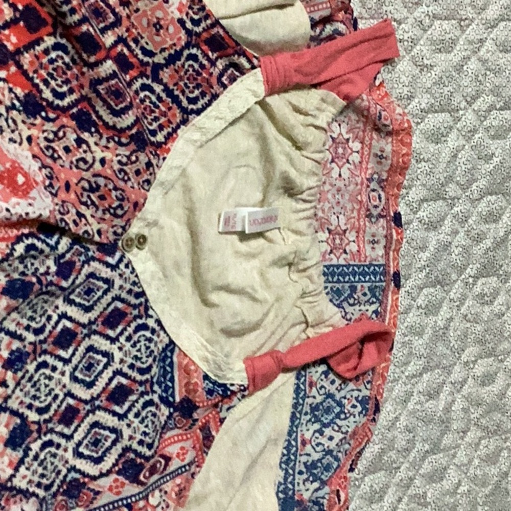 Patterned Sleeveless Top with Lace Trim size XL - Picture 4 of 5